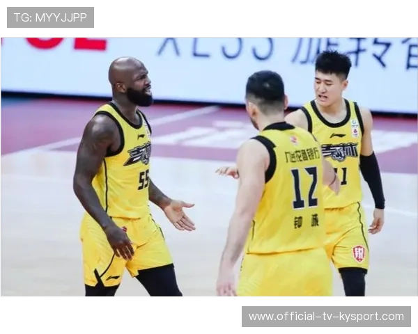 太阳外线连中三记,比分直接反超 太阳外线连中三记,比分直接反超